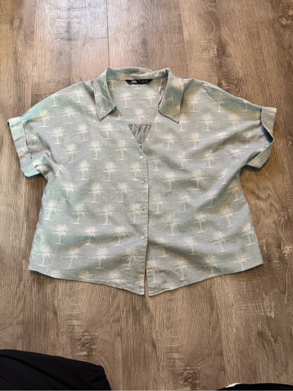 Zara Vacation Vibes Dolman Button Up Top - Picture 2 of 7